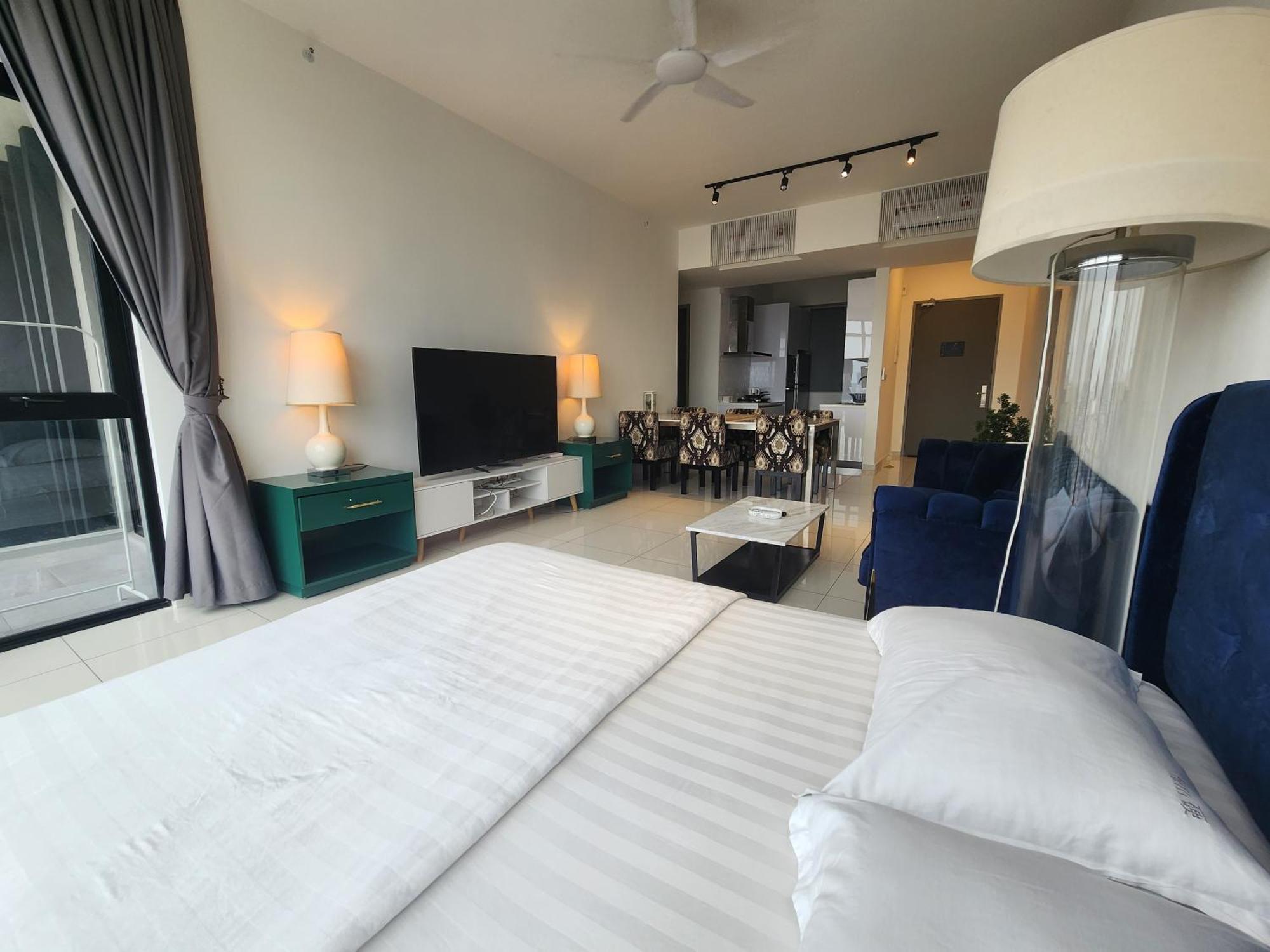 Beacon Executive Suites George Town Exterior foto