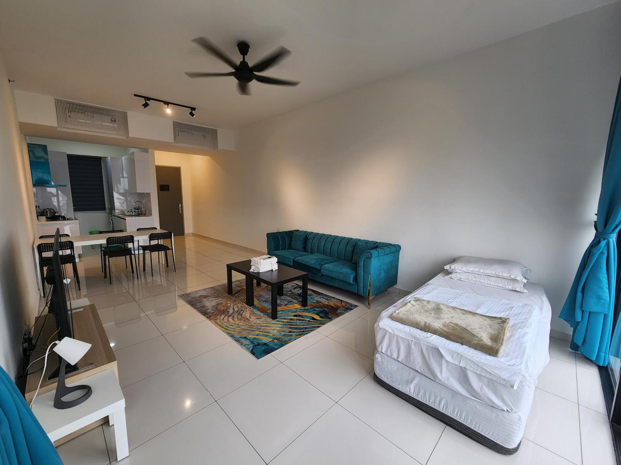 Beacon Executive Suites George Town Exterior foto